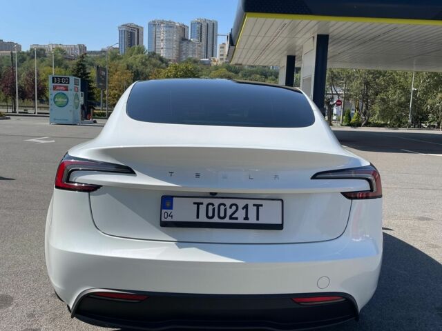 Белый Тесла Модель 3, объемом двигателя 0 л и пробегом 12 тыс. км за 27500 $, фото 3 на Automoto.ua