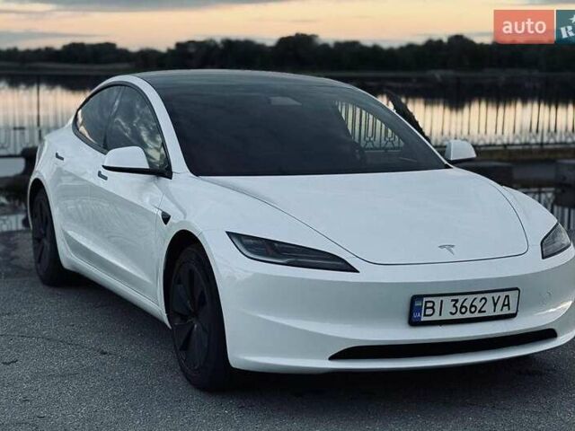 Белый Тесла Модель 3, объемом двигателя 0 л и пробегом 14 тыс. км за 27500 $, фото 26 на Automoto.ua