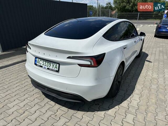Белый Тесла Модель 3, объемом двигателя 0 л и пробегом 4 тыс. км за 28500 $, фото 4 на Automoto.ua