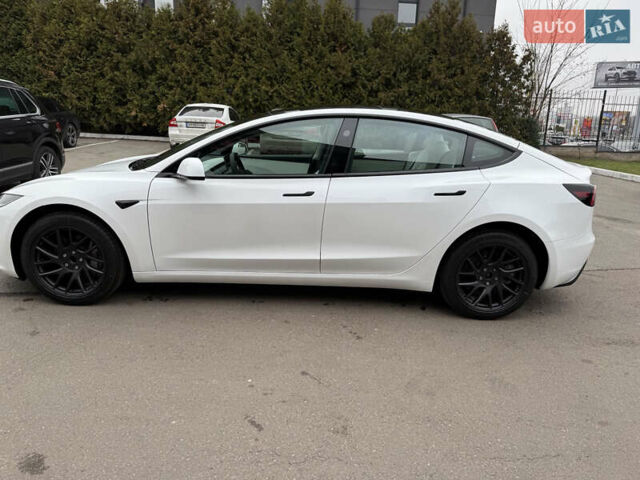 Білий Тесла Модель 3, об'ємом двигуна 0 л та пробігом 4 тис. км за 27999 $, фото 2 на Automoto.ua