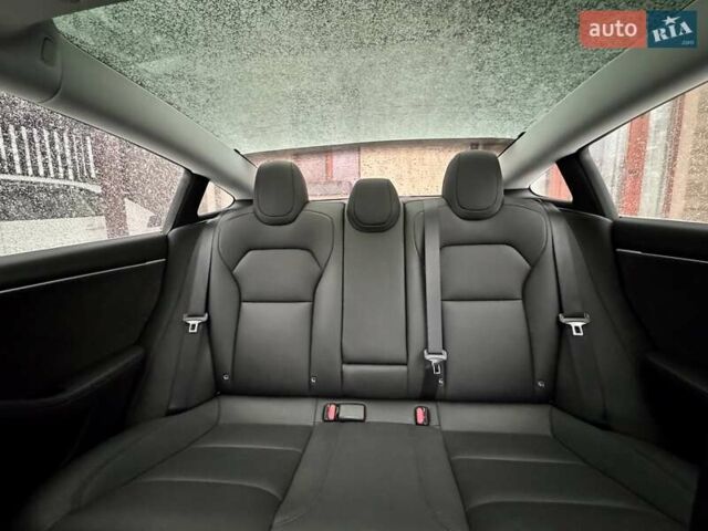 Белый Тесла Модель 3, объемом двигателя 0 л и пробегом 26 тыс. км за 34300 $, фото 10 на Automoto.ua