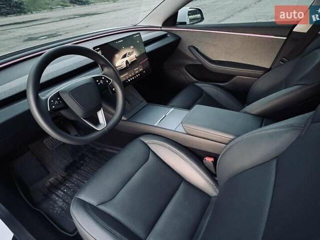 Белый Тесла Модель 3, объемом двигателя 0 л и пробегом 14 тыс. км за 27500 $, фото 11 на Automoto.ua