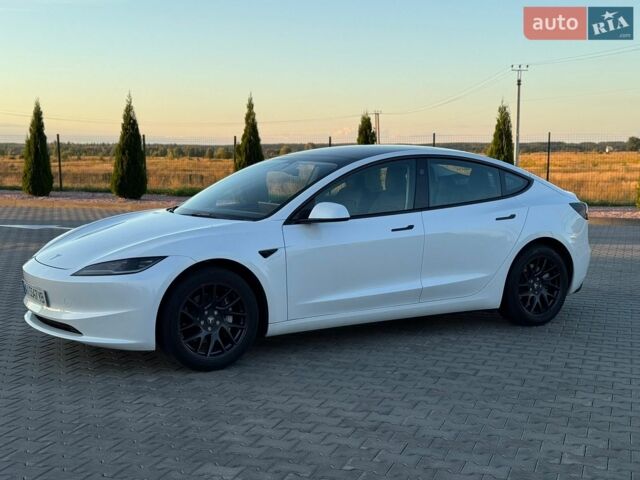 Белый Тесла Модель 3, объемом двигателя 0 л и пробегом 39 тыс. км за 23500 $, фото 22 на Automoto.ua