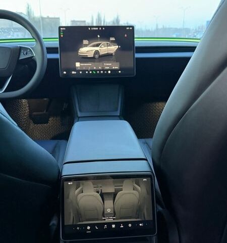 Белый Тесла Модель 3, объемом двигателя 0 л и пробегом 15 тыс. км за 25300 $, фото 19 на Automoto.ua