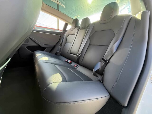 Белый Тесла Модель 3, объемом двигателя 0 л и пробегом 16 тыс. км за 15200 $, фото 12 на Automoto.ua