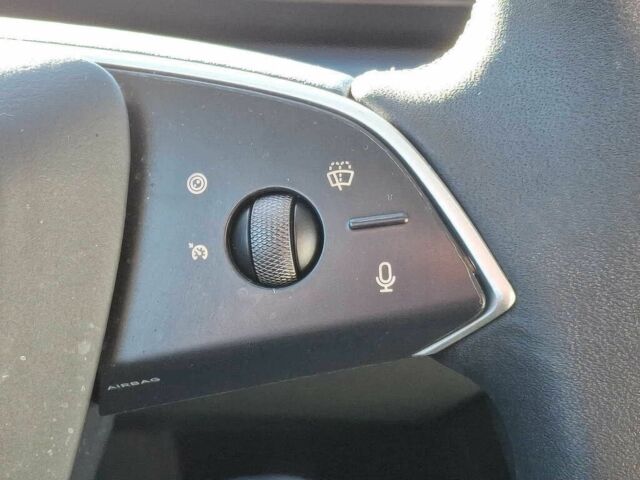 Білий Тесла Модель 3, об'ємом двигуна 0 л та пробігом 26 тис. км за 15000 $, фото 10 на Automoto.ua