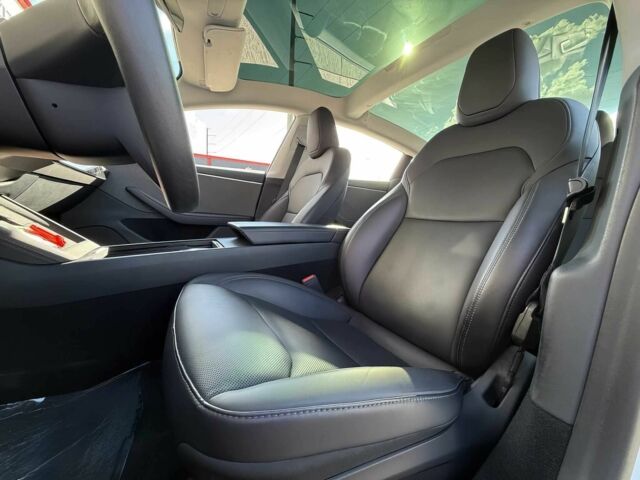 Белый Тесла Модель 3, объемом двигателя 0 л и пробегом 16 тыс. км за 15200 $, фото 8 на Automoto.ua