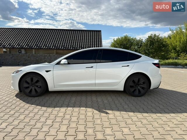Белый Тесла Модель 3, объемом двигателя 0 л и пробегом 18 тыс. км за 25500 $, фото 8 на Automoto.ua