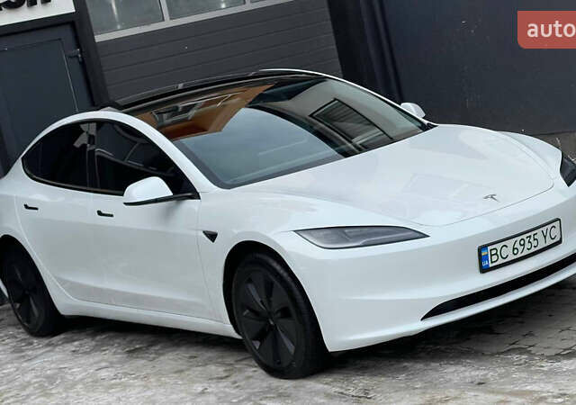 Белый Тесла Модель 3, объемом двигателя 0 л и пробегом 34 тыс. км за 25300 $, фото 32 на Automoto.ua