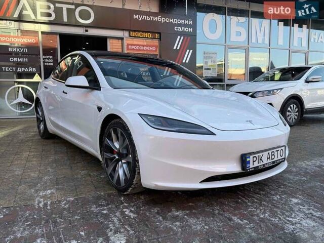 Белый Тесла Модель 3, объемом двигателя 0 л и пробегом 7 тыс. км за 43400 $, фото 3 на Automoto.ua