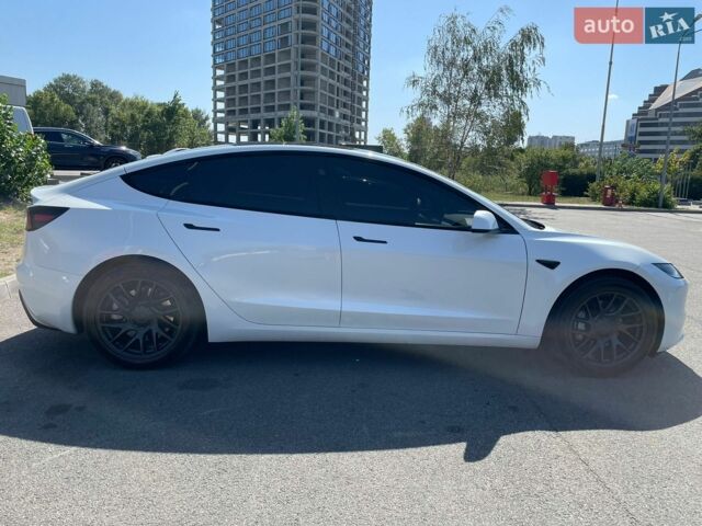 Белый Тесла Модель 3, объемом двигателя 0 л и пробегом 19 тыс. км за 26000 $, фото 2 на Automoto.ua