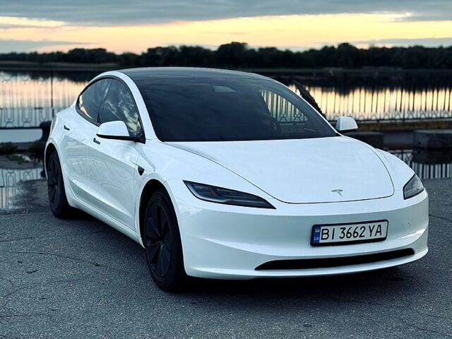 Белый Тесла Модель 3, объемом двигателя 0 л и пробегом 6 тыс. км за 28000 $, фото 8 на Automoto.ua