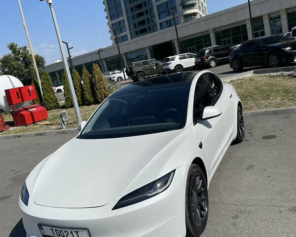 Белый Тесла Модель 3, объемом двигателя 0 л и пробегом 12 тыс. км за 27500 $, фото 10 на Automoto.ua