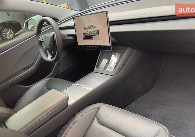 Белый Тесла Модель 3, объемом двигателя 0 л и пробегом 34 тыс. км за 25300 $, фото 17 на Automoto.ua