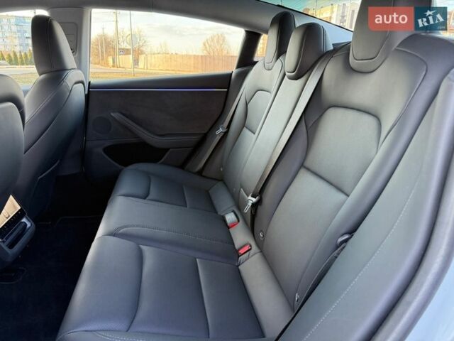 Белый Тесла Модель 3, объемом двигателя 0 л и пробегом 44 тыс. км за 34990 $, фото 36 на Automoto.ua