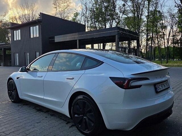 Білий Тесла Модель 3, об'ємом двигуна 0 л та пробігом 20 тис. км за 27000 $, фото 4 на Automoto.ua