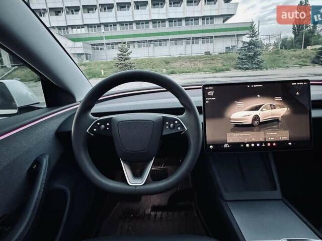 Белый Тесла Модель 3, объемом двигателя 0 л и пробегом 14 тыс. км за 27500 $, фото 5 на Automoto.ua