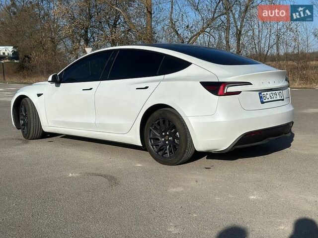 Белый Тесла Модель 3, объемом двигателя 0 л и пробегом 23 тыс. км за 29999 $, фото 3 на Automoto.ua