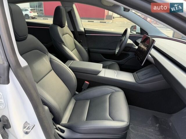 Белый Тесла Модель 3, объемом двигателя 0 л и пробегом 9 тыс. км за 32999 $, фото 30 на Automoto.ua