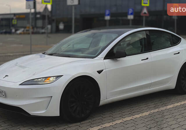 Белый Тесла Модель 3, объемом двигателя 0 л и пробегом 16 тыс. км за 33999 $, фото 5 на Automoto.ua