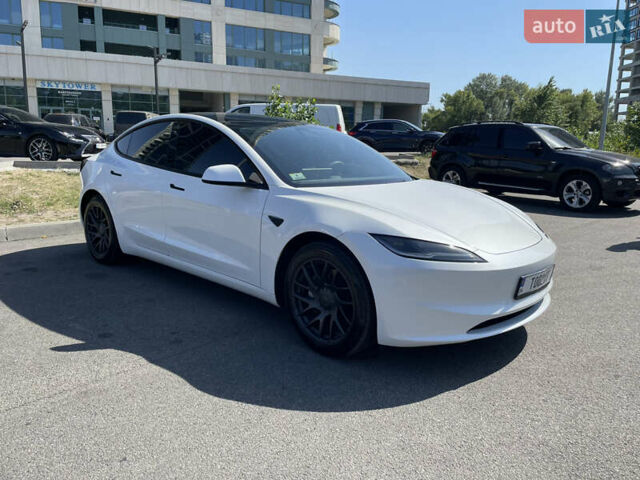 Белый Тесла Модель 3, объемом двигателя 0 л и пробегом 12 тыс. км за 27500 $, фото 7 на Automoto.ua