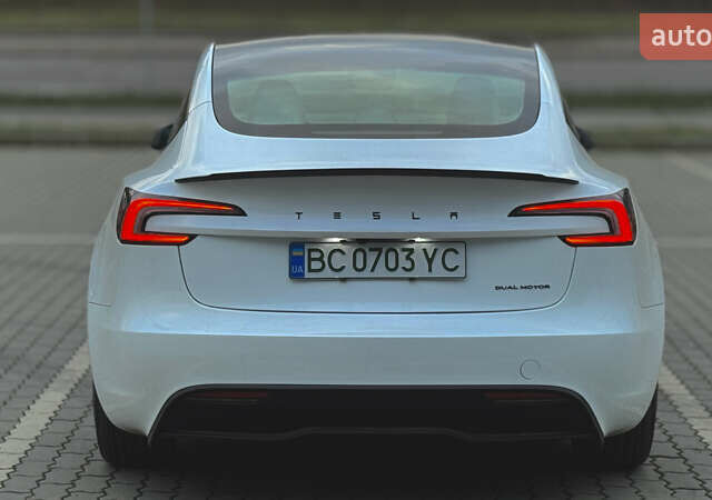 Белый Тесла Модель 3, объемом двигателя 0 л и пробегом 16 тыс. км за 33999 $, фото 3 на Automoto.ua