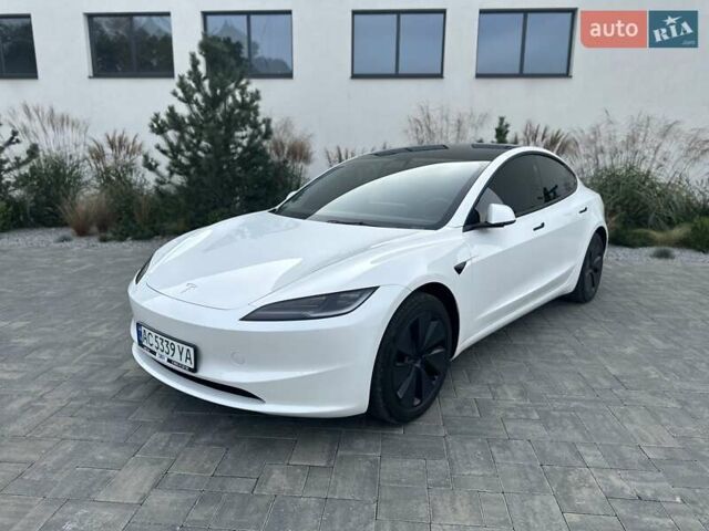 Білий Тесла Модель 3, об'ємом двигуна 0 л та пробігом 7 тис. км за 26300 $, фото 1 на Automoto.ua