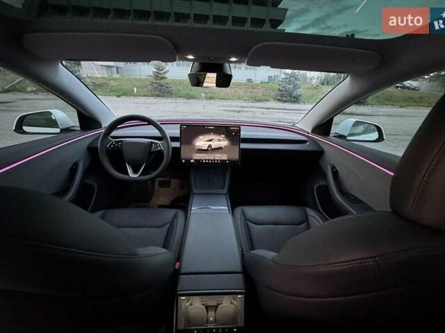 Белый Тесла Модель 3, объемом двигателя 0 л и пробегом 14 тыс. км за 27500 $, фото 9 на Automoto.ua