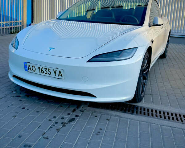 Белый Тесла Модель 3, объемом двигателя 0 л и пробегом 15 тыс. км за 32990 $, фото 1 на Automoto.ua