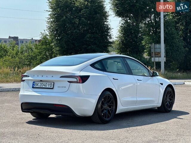 Белый Тесла Модель 3, объемом двигателя 0 л и пробегом 40 тыс. км за 23999 $, фото 17 на Automoto.ua