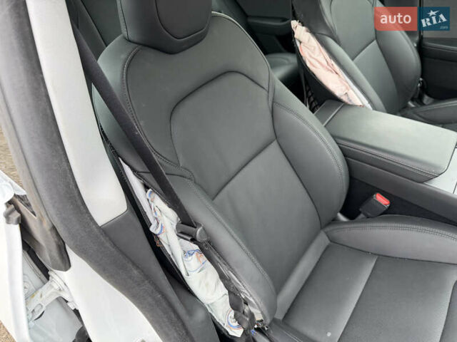 Білий Тесла Модель 3, об'ємом двигуна 0 л та пробігом 20 тис. км за 20999 $, фото 14 на Automoto.ua