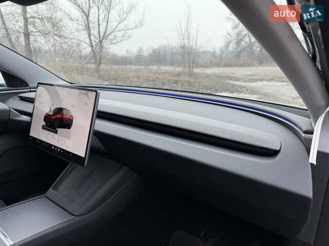 Білий Тесла Модель 3, об'ємом двигуна 0 л та пробігом 20 тис. км за 20999 $, фото 16 на Automoto.ua