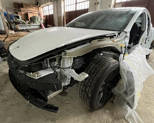 Тесла Модель 3 2024 у Львові на Automoto.ua Білий Тесла Модель 3, об'ємом двигуна 0 л та пробігом 15 тис. км за 20300 $, фото 8 на Automoto.ua