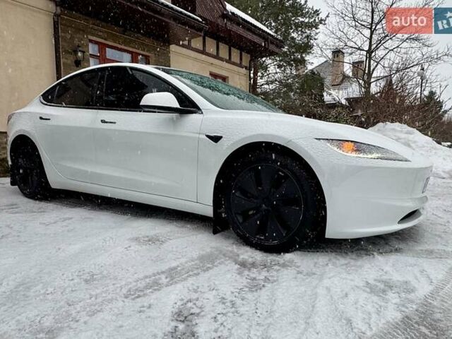 Белый Тесла Модель 3, объемом двигателя 0 л и пробегом 26 тыс. км за 34300 $, фото 1 на Automoto.ua