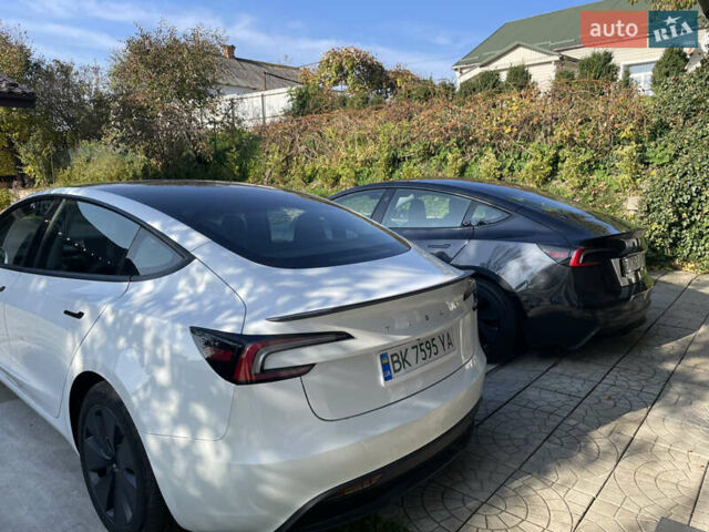 Білий Тесла Модель 3, об'ємом двигуна 0 л та пробігом 45 тис. км за 24000 $, фото 27 на Automoto.ua