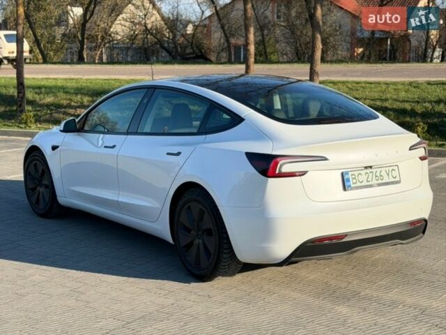 Белый Тесла Модель 3, объемом двигателя 0 л и пробегом 25 тыс. км за 25999 $, фото 13 на Automoto.ua