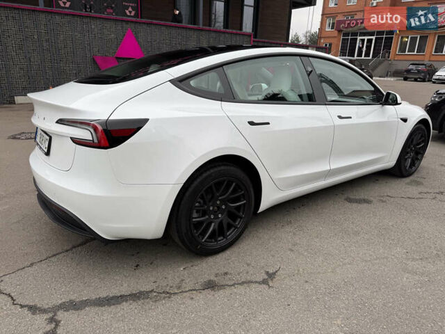 Білий Тесла Модель 3, об'ємом двигуна 0 л та пробігом 4 тис. км за 27999 $, фото 10 на Automoto.ua