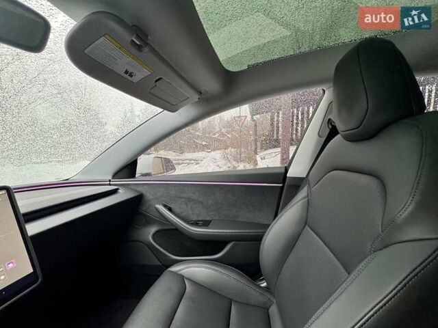 Белый Тесла Модель 3, объемом двигателя 0 л и пробегом 26 тыс. км за 34300 $, фото 11 на Automoto.ua