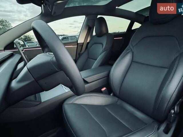 Белый Тесла Модель 3, объемом двигателя 0 л и пробегом 14 тыс. км за 27500 $, фото 8 на Automoto.ua