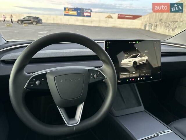 Белый Тесла Модель 3, объемом двигателя 0 л и пробегом 32 тыс. км за 27800 $, фото 16 на Automoto.ua