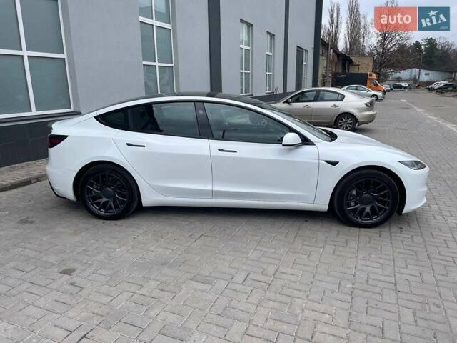 Білий Тесла Модель 3, об'ємом двигуна 0 л та пробігом 3 тис. км за 26700 $, фото 2 на Automoto.ua