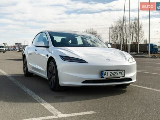 Білий Тесла Модель 3, об'ємом двигуна 0 л та пробігом 27 тис. км за 34000 $, фото 3 на Automoto.ua