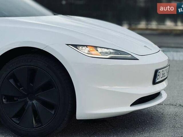 Белый Тесла Модель 3, объемом двигателя 0 л и пробегом 14 тыс. км за 27500 $, фото 17 на Automoto.ua