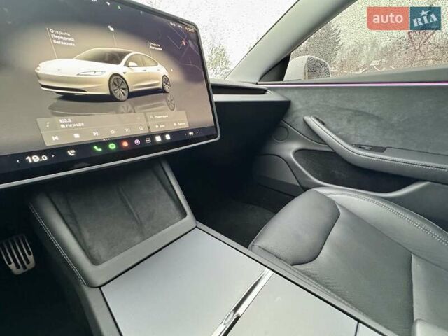 Белый Тесла Модель 3, объемом двигателя 0 л и пробегом 26 тыс. км за 34300 $, фото 12 на Automoto.ua