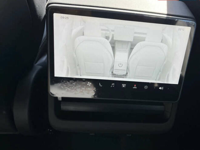 Тесла Модель 3 2024 в Днепре (Днепропетровске) на Automoto.ua Белый Тесла Модель 3, объемом двигателя 0 л и пробегом 13 тыс. км за 26500 $, фото 13 на Automoto.ua