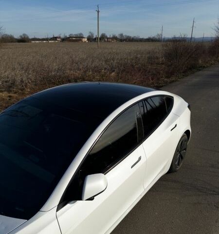 Белый Тесла Модель 3, объемом двигателя 0 л и пробегом 39 тыс. км за 35999 $, фото 16 на Automoto.ua