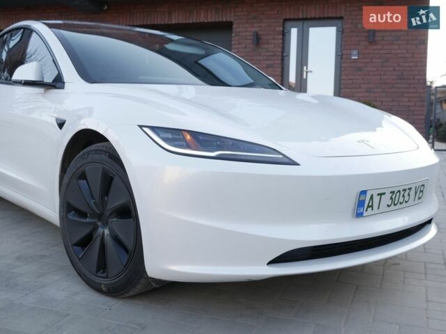 Белый Тесла Модель 3, объемом двигателя 0 л и пробегом 39 тыс. км за 34999 $, фото 3 на Automoto.ua