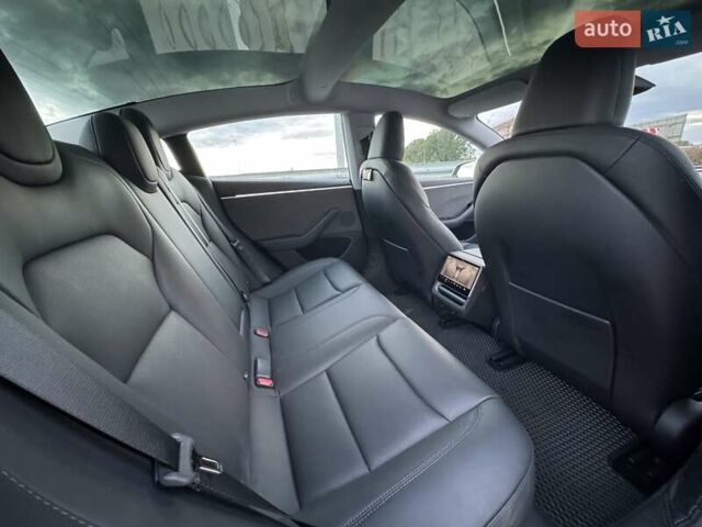 Белый Тесла Модель 3, объемом двигателя 0 л и пробегом 12 тыс. км за 27000 $, фото 32 на Automoto.ua