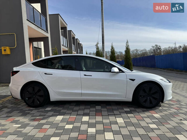Білий Тесла Модель 3, об'ємом двигуна 0 л та пробігом 1 тис. км за 27700 $, фото 4 на Automoto.ua