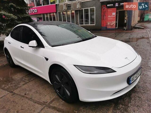 Белый Тесла Модель 3, объемом двигателя 0 л и пробегом 5 тыс. км за 30000 $, фото 7 на Automoto.ua
